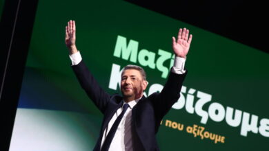 Συνέδριο-ΠΑΣΟΚ:-Η-ηγετική-εμφάνιση-του-πρωθυπουργήσιμου-Νίκου-Ανδρουλάκη