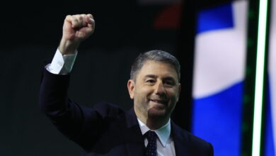 Ανδρουλάκης-στο-συνέδριο-του-ΠΑΣΟΚ:-Στόχος-να-νικήσουμε-τη-ΝΔ,-μαζί-θα-κερδίσουμε-την-Ελλάδα-που-αξίζουμε