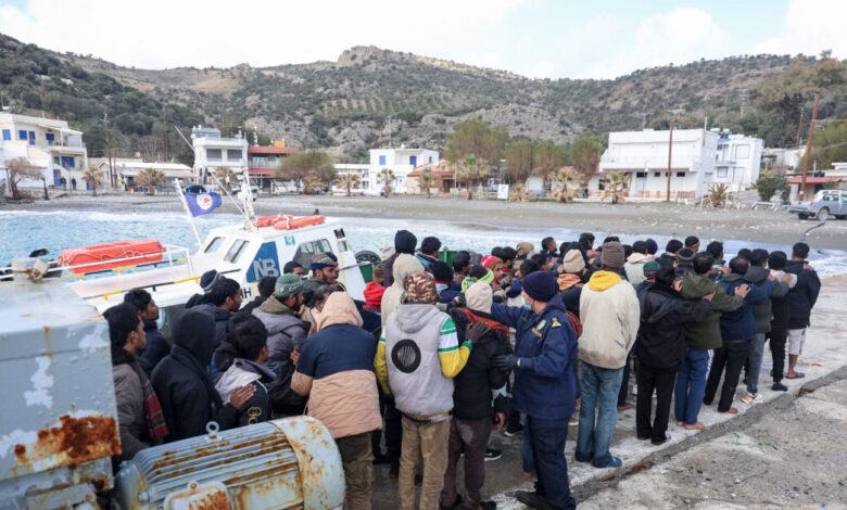 Κρήτη:-Τραγωδία-με-22-νεκρούς-μετανάστες-από-κακουχίες-–-Διακινητές-πέταξαν-τις-σορούς-στη-θάλασσα