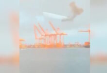 Οι-Φρουροί-της-Επανάστασης-χτύπησαν-αμερικανικό-πλοίο-στο-Ομάν-–-1-τραυματίας-και-ζημιές-στο-λιμάνι-Σαλάλα