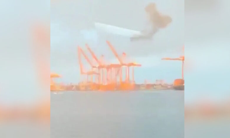 Οι-Φρουροί-της-Επανάστασης-χτύπησαν-αμερικανικό-πλοίο-στο-Ομάν-–-1-τραυματίας-και-ζημιές-στο-λιμάνι-Σαλάλα