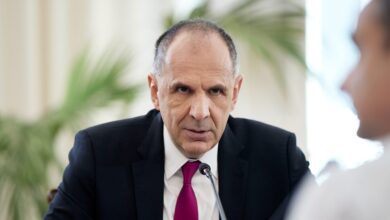 Επικοινωνία-Γεραπετρίτη-με-Αραγτσί-για-τη-Μέση-Ανατολή:-Αδιανόητο-το-Ιράν-να-θεωρεί-την-Ελλάδα-εχθρική-χώρα