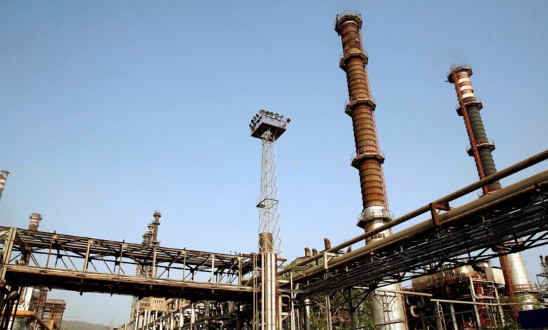 Η-Ινδία-μειώνει-τους-φόρους-καυσίμων-για-να-προστατεύσει-τα-διυλιστήρια-από-τις-επιπτώσεις-του-πολέμου-ώστε-να-μην-κάνουν-αυξήσεις