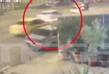 Καλλιθέα:-Βίντεο-ντοκουμέντο-από-επεισοδιακή-καταδίωξη-αυτοκινήτου