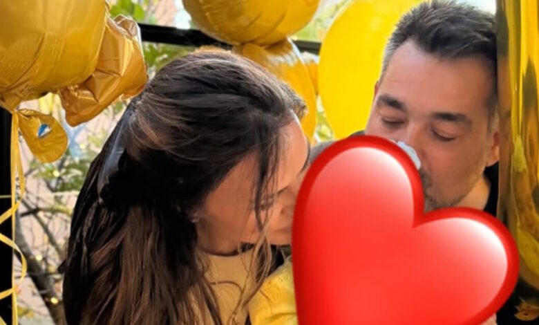 Ελένη-Τσολάκη-–-Παύλος-Πετρουλάκης:-Οι-τρυφερές-φωτογραφίες-από-το-πάρτι-γενεθλίων-της-κόρης-τους-που-έγινε-ενός-έτους