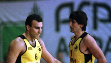 Νίκος-Γκάλης-και-Παναγιώτης-Γιαννάκης-αποχαιρέτησαν-την-Μαρινέλλα