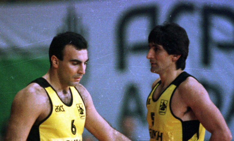 Νίκος-Γκάλης-και-Παναγιώτης-Γιαννάκης-αποχαιρέτησαν-την-Μαρινέλλα