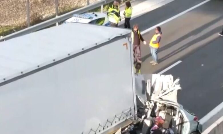 Εγνατία-Οδός:-Το-αυτοκίνητο-του-78χρονου-παρέσυρε-τον-54χρονο-και-τον-εκσφενδόνισε-στο-αντίθετο-ρεύμα-–-Πώς-συνέβη-το-διπλό-τροχαίο-με-τους-2-νεκρούς