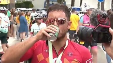 Ο-Εντέν-Αζάρ-το-γύρισε-στην-ποδηλασία-και-το-γιόρτασε-με-μπύρες