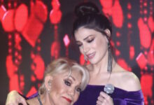 Μαρινέλλα:-Βίντεο-από-τη-νύχτα-που-κρατούσε-αγκαλιά-και-νανούριζε-με-ένα-τραγούδι-την-κόρη-της-Ήβης-Αδάμου