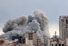 Μέση-Ανατολή:-Από-τη-δολοφονία-Χαμενεΐ-στο-σχέδιο-των-15-σημείων-Τραμπ-–-Όλα-όσα-έχουν-συμβεί-στις-30-ημέρες-πολέμου