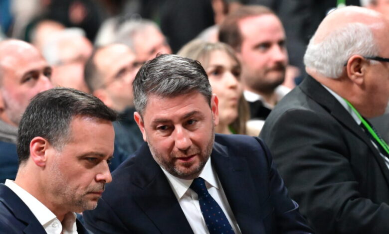 Συνέδριο-ΠΑΣΟΚ:-Οι-υποχωρήσεις-και-οι-καταστατικές-αλλαγές-–-Πέφτουν-οι-τόνοι-με-το-βλέμμα-στην-επόμενη-μέρα