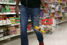 Τα-σούπερ-μάρκετ-υπόσχονται-επάρκεια-προϊόντων-και-τιμές-προ-κρίσης-για-το-Πάσχα