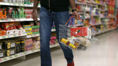Τα-σούπερ-μάρκετ-υπόσχονται-επάρκεια-προϊόντων-και-τιμές-προ-κρίσης-για-το-Πάσχα