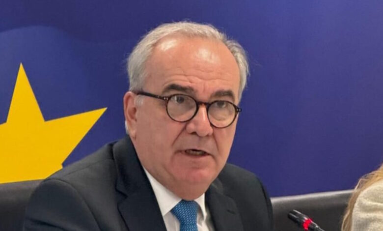 Νίκος-Παπαθανάσης:-Ανακατεύθυνση-2,13-δισ.-ευρώ-μέσω-ΕΣΠΑ-–-Επιδότηση-έως-95%-για-ανακαινίσεις-σε-παλαιά-σπίτια