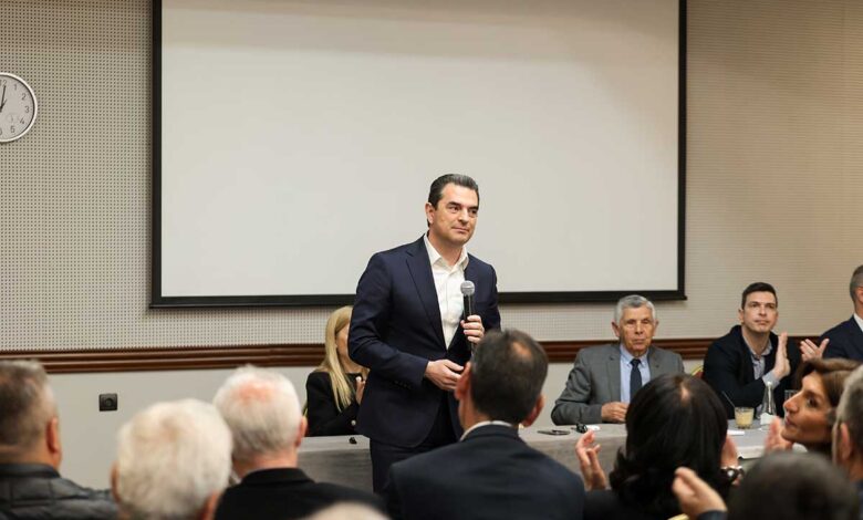 Σκρέκας-από-Χανιά:-«Η-περιφέρεια-οδηγεί-την-ανάπτυξη»