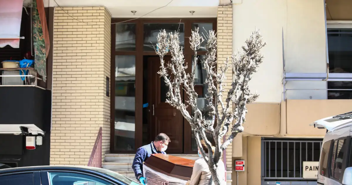 Ζωγράφου:-Αμίλητο-και-με-ψυχολογικά-προβλήματα-περιγράφουν-γείτονες-τον-54χρονο-που-συνελήφθη-για-τις-2-δολοφονίες