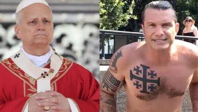 Πληρωμένη-απάντηση-του-Πάπα-στον-θρησκόληπτο-Χέγκσεθ:-Ο-Θεός-δεν-«ακούει»-τις-προσευχές-αυτών-που-έχουν-τα-χέρια-τους-βαμμένα-με-αίμα