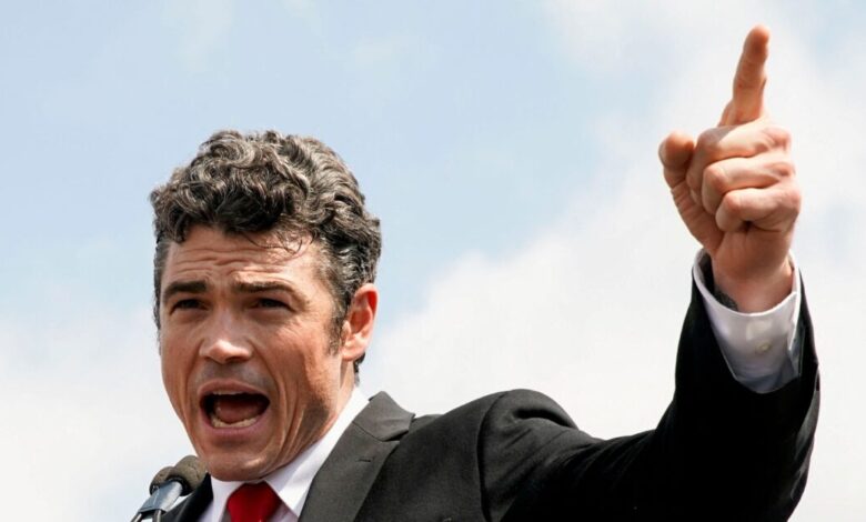 Κάλεσμα-–-βόμβα-από-τον-Τζο-Κεντ:-«Υψώστε-τη-φωνή-σας-κατά-του-πολέμου-στο-Ιράν»