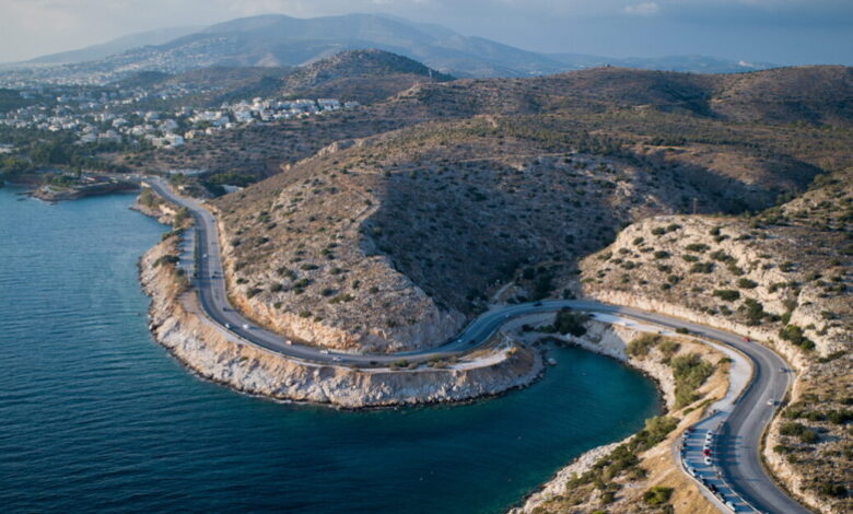 Βουλιαγμένη:-«Τον-δέσαμε-από-τον-εξοπλισμό-του-και-τον-τραβήξαμε-έξω»-λέει-ερευνητής-σπηλαιοδύτης-για-τον-34χρονο-που-πνίγηκε