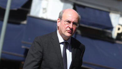 Κωστής-Χατζηδάκης-από-Καναδά:-Πιο-κοντά-από-ποτέ-η-Ελλάδα-με-την-ομογένεια,-χάρη-στην-επιστολική-ψήφο