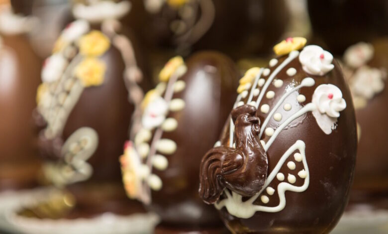 Σοκολατένια-αυγά-και-σοκολάτες-με-διψήφια-αύξηση-τιμών-που-δεν-συνάδει-με-την-πορεία-του-κακάο