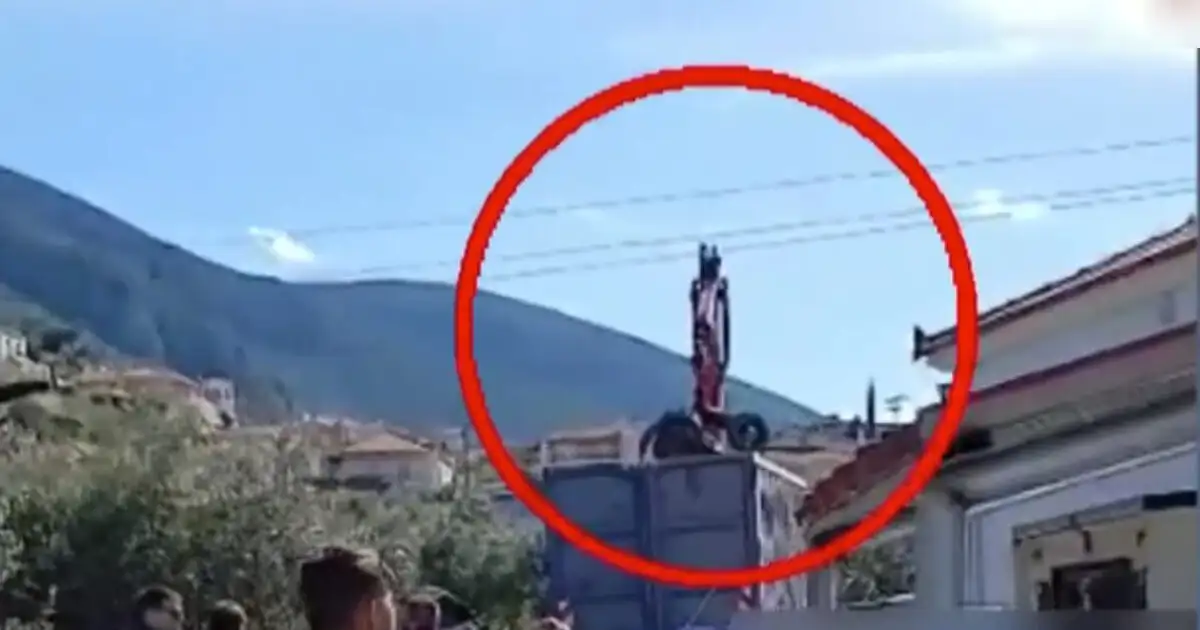 Άστρος:-Βίντεο-ντοκουμέντο-από-το-σημείο-του-δυστυχήματος-όπου-σκοτώθηκαν-δύο-άντρες-από-ηλεκτροπληξία