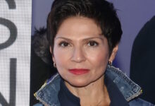 Ταμίλα-Κουλίεβα:-Γέννησα-τον-γιο-μου-πριν-35-χρόνια-στο-νερό,-χωρίς-επισκληρίδιο