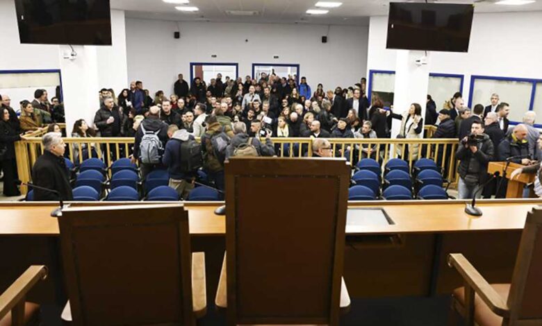 Λιακούλη:-«Αποκλεισμός-τοπικών-ΜΜΕ-στη-δίκη-των-Τεμπών»