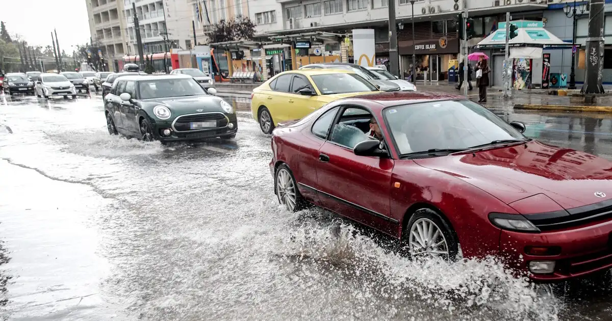 Καιρός-αύριο:-Ισχυρές-βροχές,-καταιγίδες-και-χαλαζοπτώσεις-σε-όλη-τη-χώρα-–-Θυελλώδεις-άνεμοι-έως-10-μποφόρ