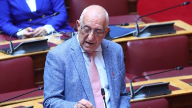 Νικήτας-Κακλαμάνης-σε-ΠΑΣΟΚ-για-την-προ-ημερησίας:-Χάλασε-ο-κόσμος-για-40-ημέρες;