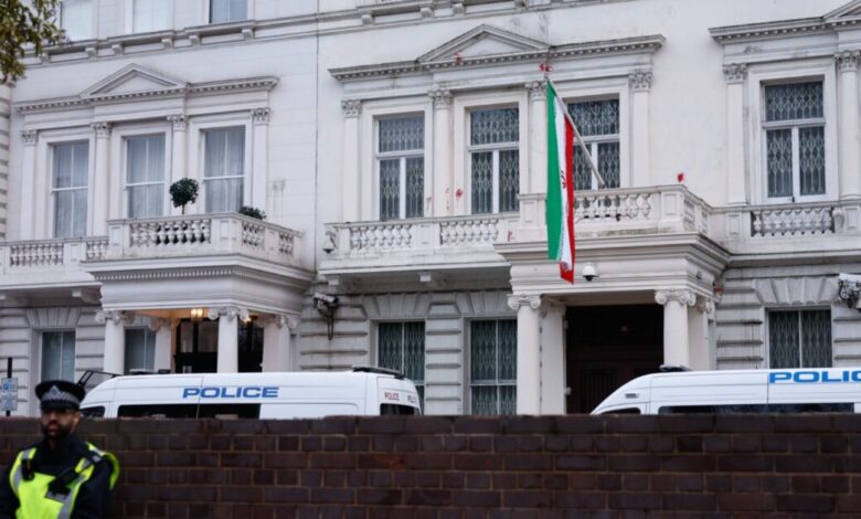 Ιράν:-«Στο-στόχαστρο-βρετανικές-βάσεις»-απειλεί-ο-Ιρανός-πρέσβης-στο-Λονδίνο