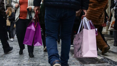 Πασχαλινό-ωράριο:-Πώς-θα-λειτουργήσουν-τα-καταστήματα-από-2-έως-11-Απριλίου-–-Την-Κυριακή-ανοιχτά