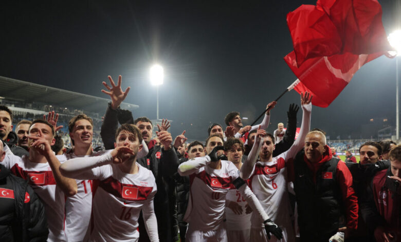 Ο-Ρετζέπ-Ταγίπ-Ερντογάν-συνεχάρη-τους-παίκτες-της-Εθνικής-Τουρκίας-για-την-πρόκριση-στο-Μουντιάλ