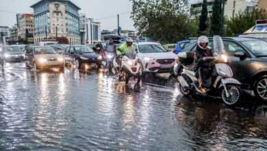 Κακοκαιρία-erminio:-Διακοπή-της-κυκλοφορίας-των-οχημάτων-στο-Μικρολίμανο-λόγω-συσσώρευσης-υδάτων