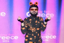 akylas:-Τραγούδησε-το-«rise-like-a-phoenix»-της-Κοντσίτα-και-γνώρισε-την-αποθέωση