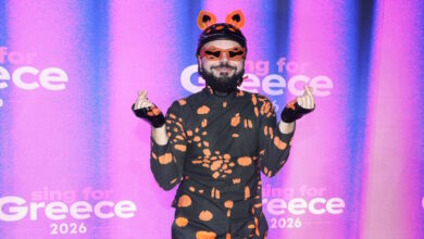 akylas:-Τραγούδησε-το-«rise-like-a-phoenix»-της-Κοντσίτα-και-γνώρισε-την-αποθέωση