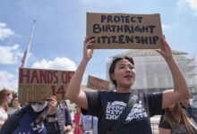 Άρχισε-στις-ΗΠΑ-η-δίκη-στο-Ανώτατο-Δικαστήριο-για-την-υπηκοότητα