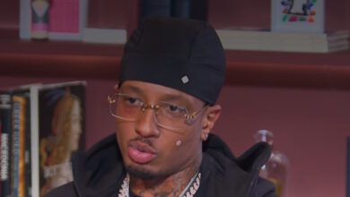 light:-Θα-μπορούσατε-να-με-δείτε-ως-πολιτικό-στο-μέλλον,-αν-και-είναι-ένας-πολύ-βρώμικος-χώρος