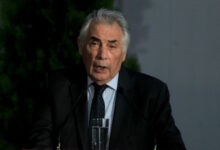 ΠΑΣΟΚ:-viral-ο-Θεοδόσης-Πελεγρίνης-που-δεν-ήξερε-τον-δήμαρχο-Αθηναίων-–-«Ποιος-είναι-ο-Χάρης-Δούκας;-Δεν-ξέρω-ποιον-λέτε»