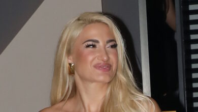 Ιωάννα-Τούνη:-Εικόνες-από-τη-γιορτή-με-φίλους-μετά-τη-δικαστική-απόφαση-για-το-revenge-porn-–-Το-μήνυμα-του-Δημήτρη-Αλεξάνδρου