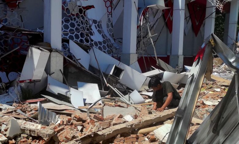 Σεισμός-7,4-Ρίχτερ-στην-Ινδονησία-Λήξη-συναγερμού-για-τσουνάμι