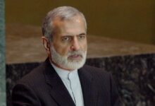 Ιράν:-Ο-πρώην-ΥΠΕΞ-Χαραζί-τραυματίστηκε-σοβαρά-όταν-βομβάρδισαν-το-σπίτι-του-–-Νεκρή-η-σύζυγός-του