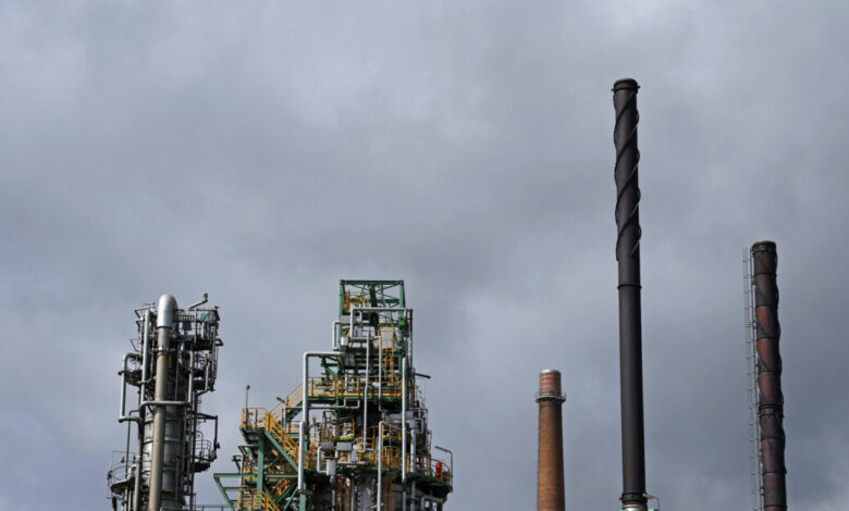 Ράλι-στο-πετρέλαιο:-Το-αμερικανικό-αργό-wti-πάνω-από-το-brent,-«σπάει»-πρώτο-τα-110-δολάρια