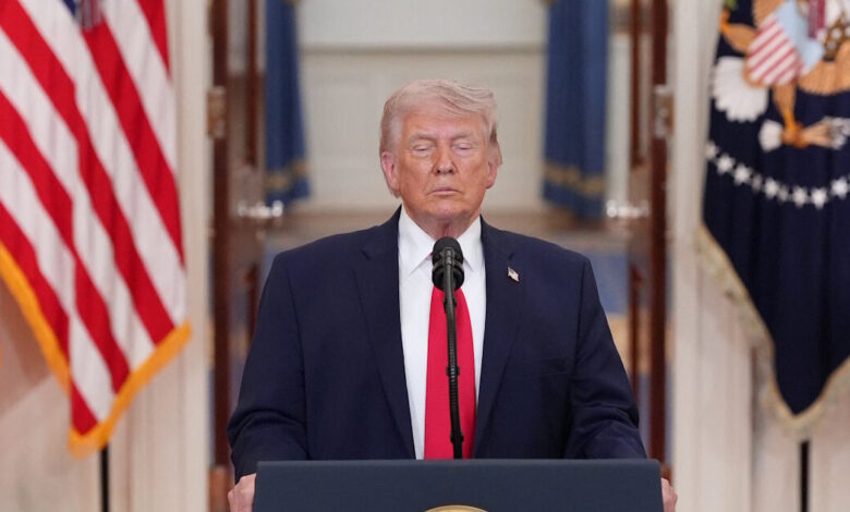 Αν-ο-Τραμπ-«συνεχίσει-να-αψηφά-τις-Συνθήκες-της-Γενεύης,-κινδυνεύει-με-κατηγορίες-για-εγκλήματα-πολέμου»-–-Τι-λένε-ειδικοί