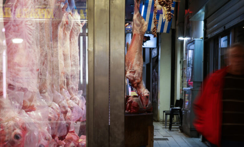 Πάσχα-2026:-Ανεβάζει-το-θερμόμετρο-στην-αγορά-το-αρνί-ενώ-εντείνονται-οι-έλεγχοι-–-Πού-θα-φτάσουν-οι-τιμές