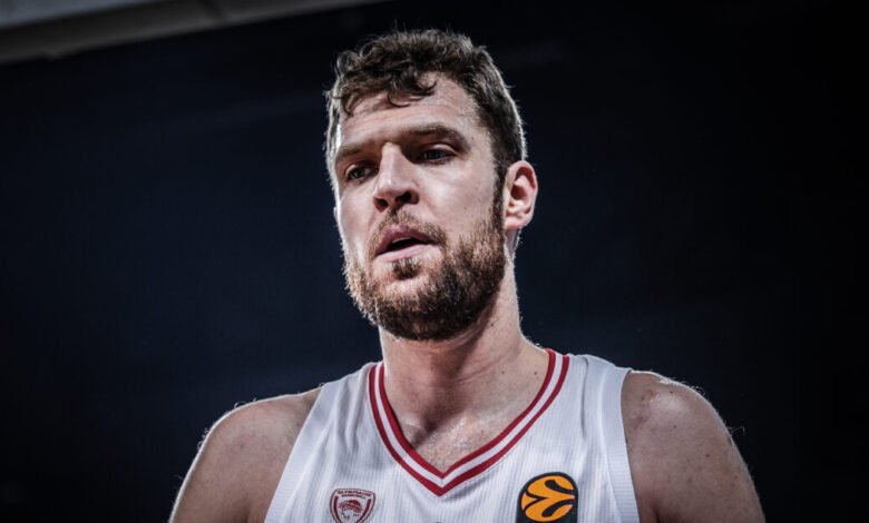 Ολυμπιακός:-Τα-τρία-τελευταία-παιχνίδια-και-η-«μάχη»-για-το-πλεονέκτημα-έδρας-στα-πλέι-οφ