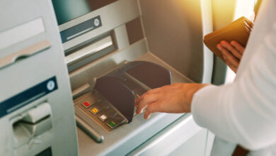 Ειδική-αργία-σήμερα-και-τη-Μ.-Δευτέρα-για-τράπεζες-και-Χρηματιστήριο-λόγω-Πάσχα-Καθολικών