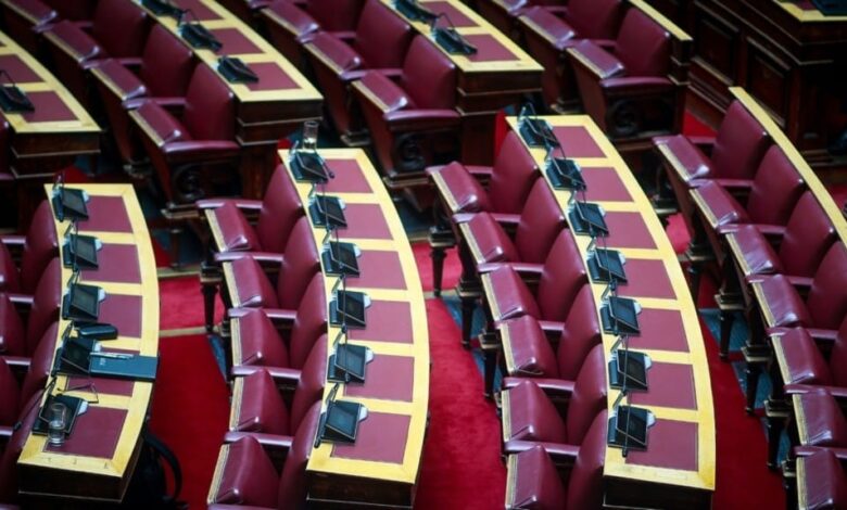 Δεν-θα-είναι-στο-επόμενο-ψηφοδέλτιο-της-ΝΔ-η-Παπακώστα.-«Όλα-ανοιχτά»-για-τον-Κώστα-Σκρέκα