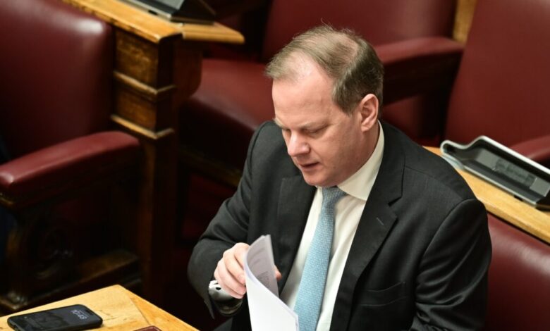 Κώστας-Αχ.-Καραμανλής:-«Βεβαίως,-το-ζητάει,-θα-το-κάνουμε»-–-Ο-διάλογος-που-εμπλέκει-τον-βουλευτή-της-ΝΔ-και-οι-37-βιολογικοί-καλλιεργητές